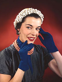 knitting gloves